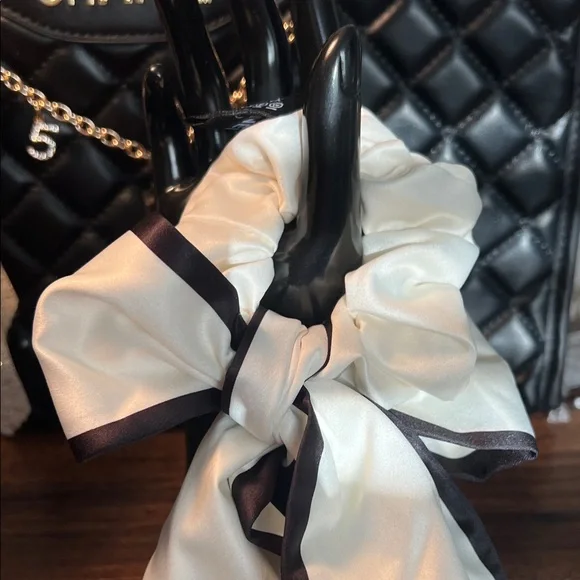 Cream and Black Silk Logo Bow Scrunchie - Picture 3 of 6